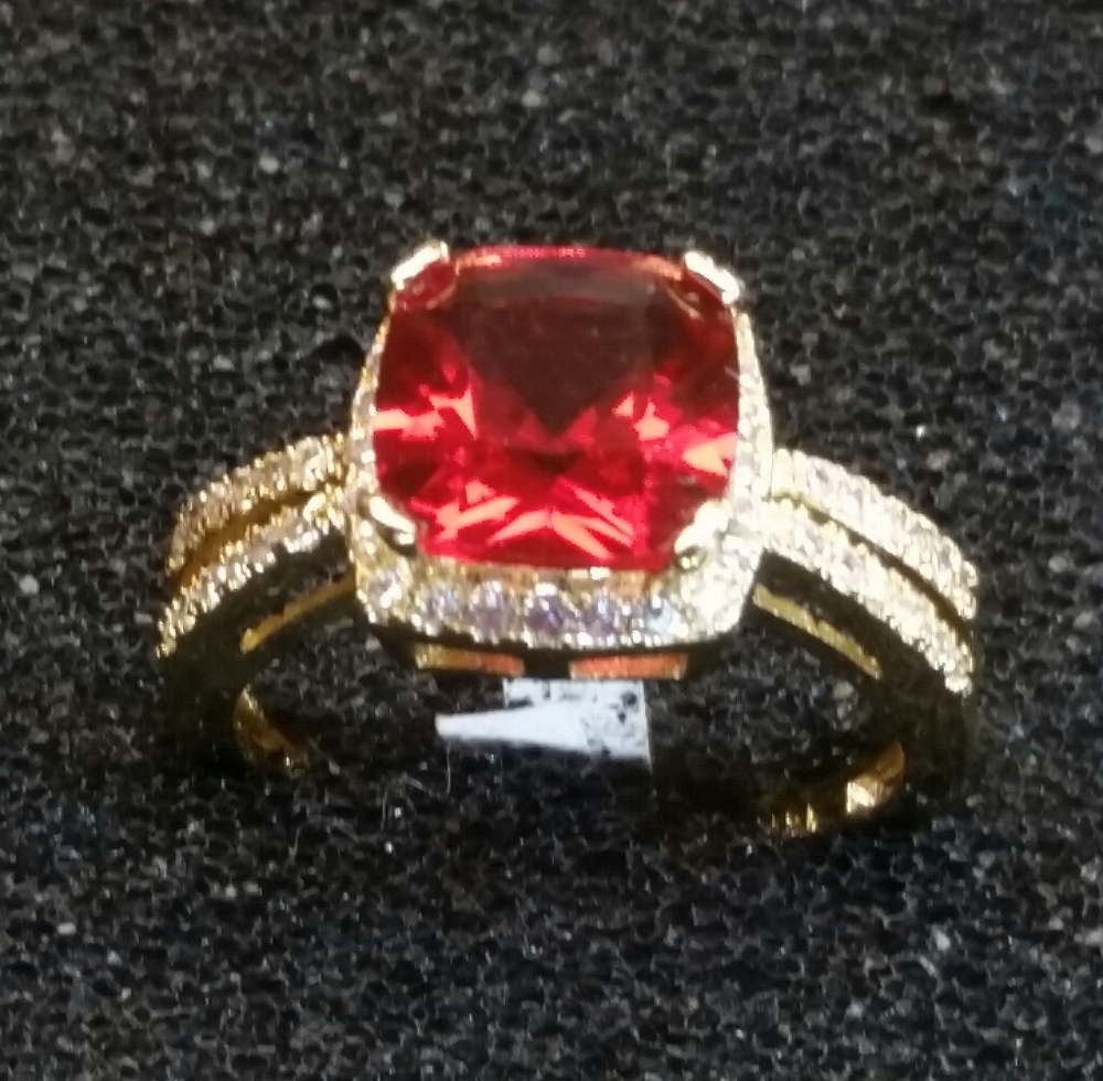 Ruby Colored Center Stone. - image 6